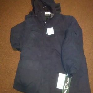 - Weatherproof water repellent coat NWT